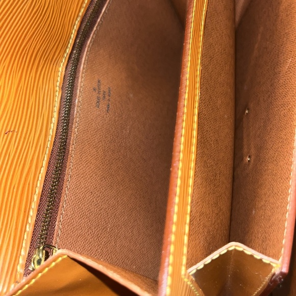 Authentic Louis Vuitton Golden Sellier Dragonne France February 1995 
MI0925 - Picture 7 of 13